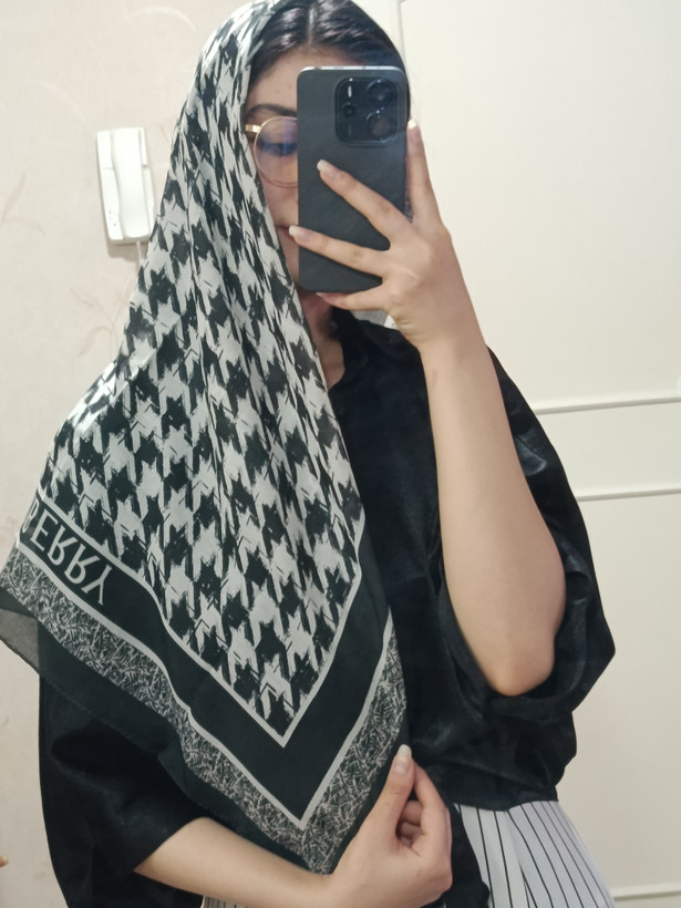 مینی اسکارف جنس سی اسکارف در ۸ طرح
