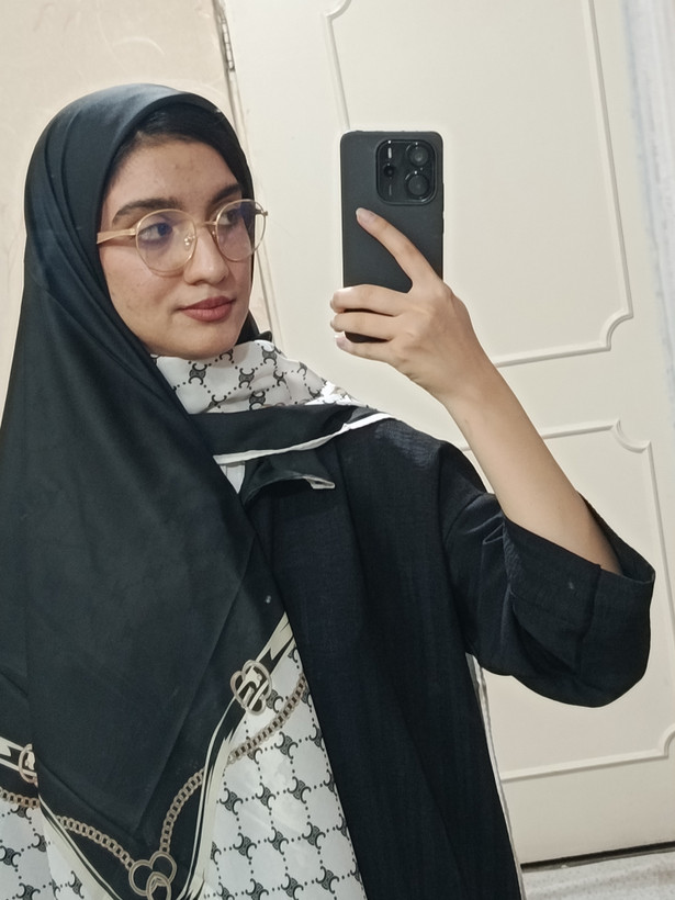 روسری جنس حریر دور دستدوز در ۶ طرح